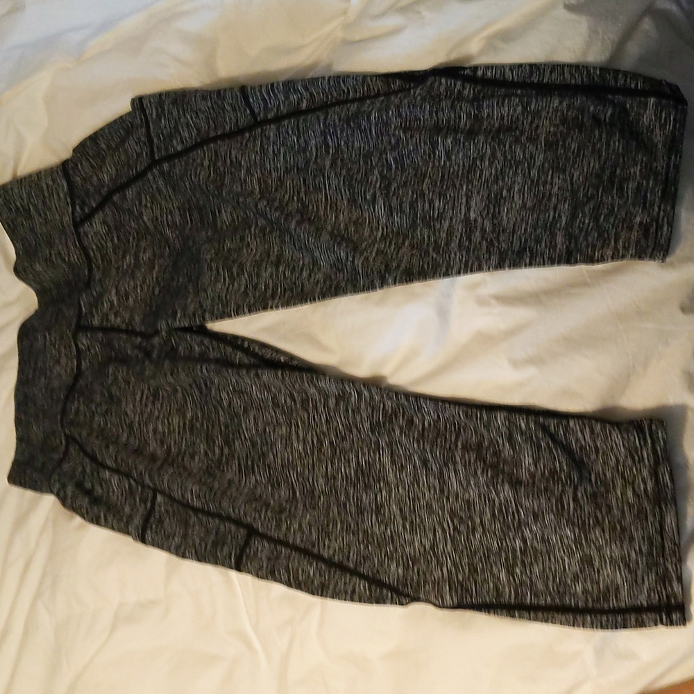 High waisted Capri stretch pants